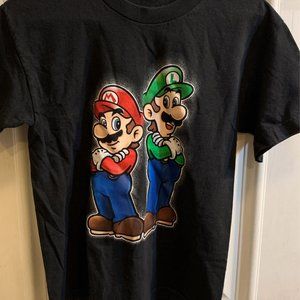 Mario brothers T-shirt kids large 10/12